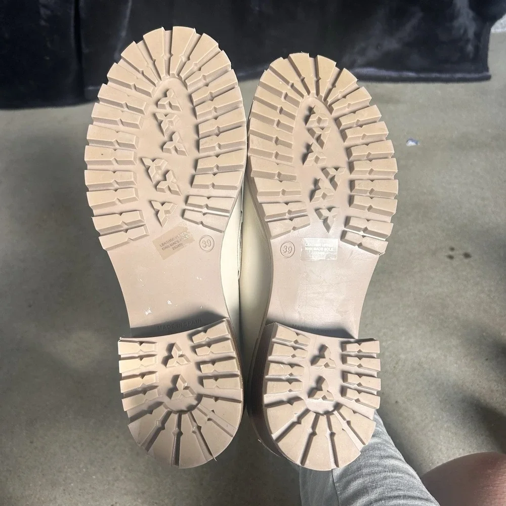 Bertuchi Mid-Heel Penny Loafers sz8.5 M Beige Leather Stitched Detail Tread New - Picture 7 of 8